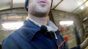 Обшиваем ворота гаража золотинкой