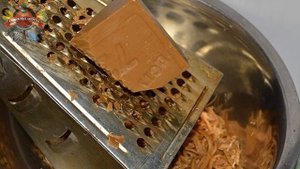 Покрытые жиром кухонные шкафы я отмыла за полчаса домашним средством (рецепт)!