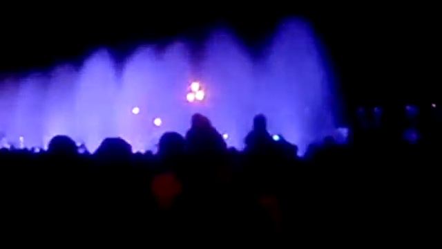 Поющий фонтан в Челябинске смотреть онлайн