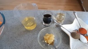 Теплый салат Рисовая лапша с говядиной и овощами