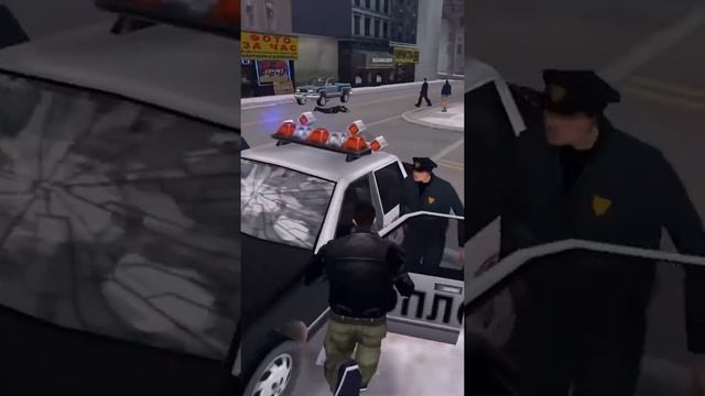 В КАКОЙ GTA САМАЯ ЖЁСТКАЯ ПОЛИЦИЯ