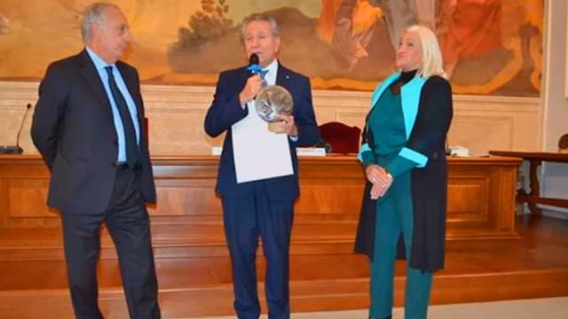 Premio le Ragioni della Nuova Politica presieduto da Sara Iannone 2018 смотреть онлайн