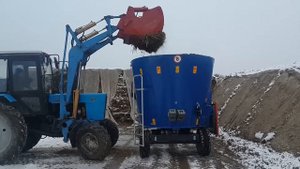 Кормораздатчик смеситель Delaval.