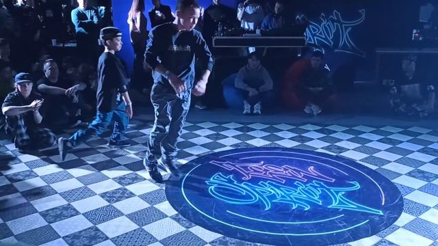 ФАЗА vs ЭНВИЛ | ТОП 8 POWER MOVE | TEEN SPIRIT г. Казань смотреть онлайн