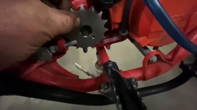 1982 Honda 250R 3 Wheeler Alive After Years of Sitting смотреть онлайн