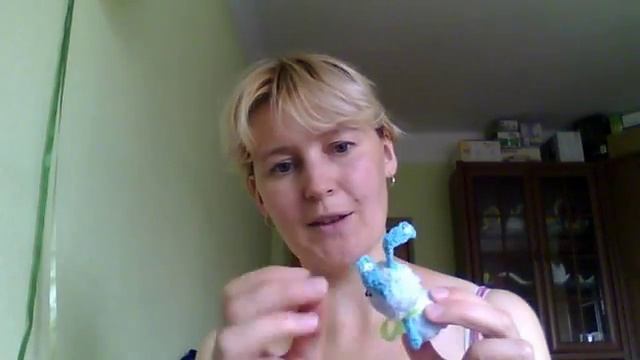 Голубой зайка амигуруми, связанный крючком смотреть онлайн