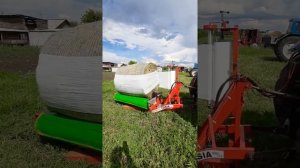 Заматываем сено луговое в сенаж.