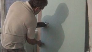 Отверстие в ГКЛ лобзиком