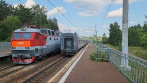 3 ЧС7 в одном! ЧС7-267 с поездом №379 Москва-Камышин и сплотка ЧС7-230+277