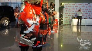 Заказать японское шоу на праздник и корпоратив в Москве - шествие Ойран (Гейша и Самурай на велком)