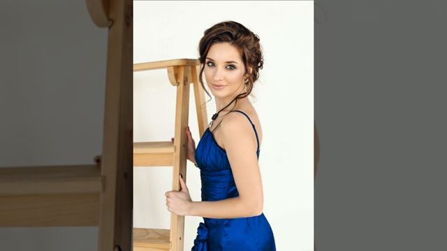 Anastasia Zabrodina. Ирина Астахова «Самолёты, такси, поезда» смотреть онлайн