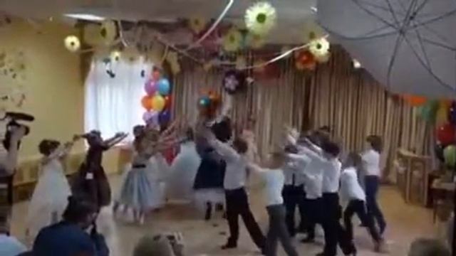 Выпускной бал смотреть онлайн