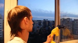 Как вымыть оконное  стекло без разводов? Стеклоочиститель Кэрхэр.