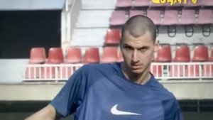 =NIKE   JOGA BONITO   Cristiano Ronaldo vs Zlatan   Hosted by Eric Cantona german=