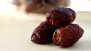 Чем полезны ФИНИКИ: польза и вред для организма человека