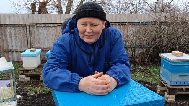 Супер плотик для кормушки смотреть онлайн