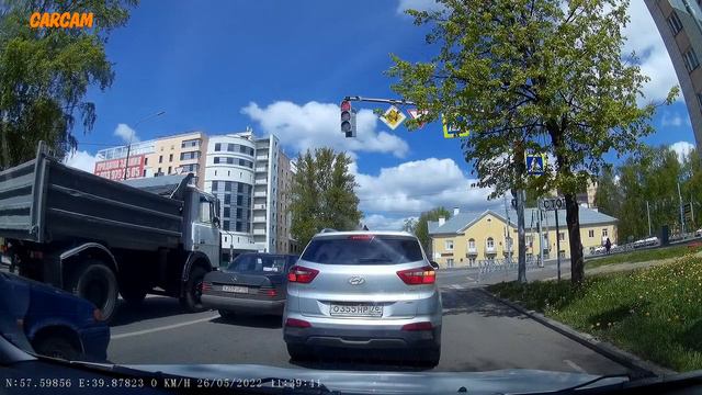 Развороты на круговом, улица Гоголя, 26.05.22 смотреть онлайн