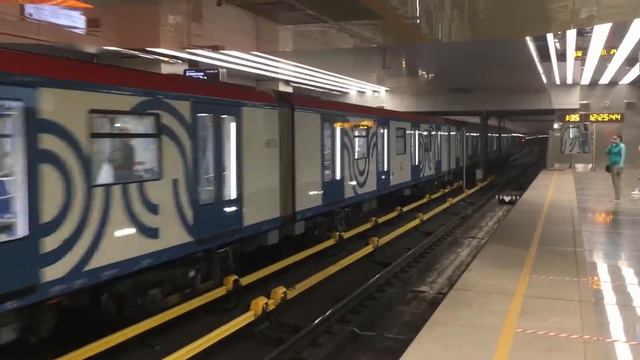 ПОЕЗД «МОСКВА-2019» ПРИБЫВАЕТ НА СТАНЦИЮ МЕТРО НИЖЕГОРОДСКАЯ || 16 АВГУСТА 2020 смотреть онлайн