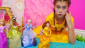 Мия и ее куклы принцессы! Мия стала настоящей принцессой | Сборник видео о куклах для детей