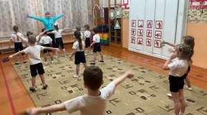 Комплекс утренней гимнастики для детей старшего дошкольного возраста "Королевская осанка"