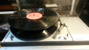 Проигрыватель пластинок Philips автомат