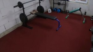 ПОСТРОИЛИ ДОМАШНИЙ СПОРТЗАЛ с нуля! И занимаемся в нём на карантине