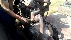 Заводим двигатель СМД 18 комбайна Нива СК 5