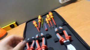 Набор диэлектрического инструмента НИИ 01 КВТ