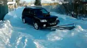 чистим снег 1 форестер SF, 2.0 АКПП турбо, без пониженной зима 2014г
