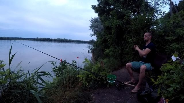 Рыбалка на фидер после дождя. смотреть онлайн