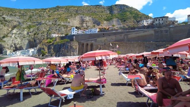 Where to go to the beach in Sorrento? The best is Lido Meta Beach! смотреть онлайн