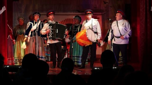 шел со службы казак молодой. песня по дону гуляет текст. русская гармошка для фотошопа фон прозрачный. шел со службы казак молодой. казачий ансамбль браты.