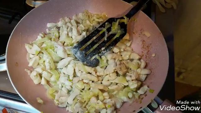 Вкусный УЖИН ЗА 25-30 МИНУТ! КУРИНОЕ ФИЛЕ С ОВОЩАМИ И СЫРОМ! Chicken fillet recipe смотреть онлайн