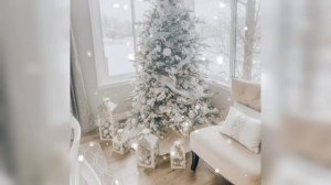 Last Christmas - Emilia Clarke 1 hour