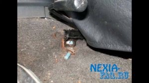Как снять переднее сиденье на Daewoo Nexia