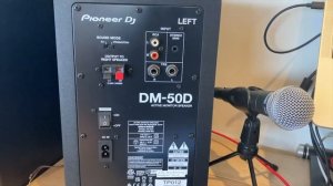 Pioneer DJ DM-50D Speakers - Good for DJ/producers on a budget? [Full Review]