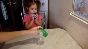 Простой ОПЫТ  с шариком ДЛЯ ДЕТЕЙ
