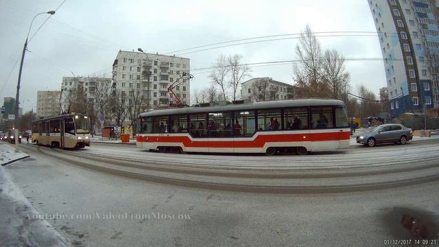 Трамвай Vario LF появился на 47 маршруте // 2017 смотреть онлайн