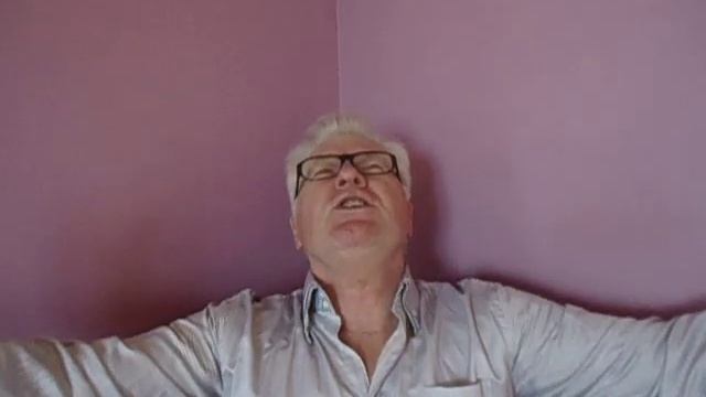 стихотворение "Я только кокон своей Души" смотреть онлайн