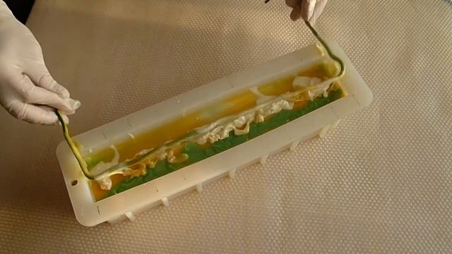 Making Soap, Cold Process. Мыло с нуля. Свирлы "вешалкой "