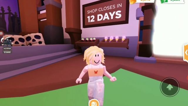 Как получить МНОГО КОНФЕТ БЕСПЛАТНО в Адопт Ми Роблокс! ОТ 600 КОНФЕТ В ДЕНЬ?! НЕ ИГРАЯ В МИНИ ИГРЫ смотреть онлайн