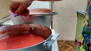 Домашние Заготовки. ПЕРЕРАБОТКА ТОМАТОВ: два в одном! Томатный сок и кетчуп за одно приготовление!