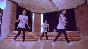 Офигенно танцуют Шафл! Школа Shuffle Dance & Cutting Shapes