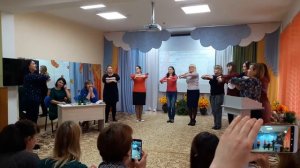Игра на ложках. Муз. руководитель МАДОУ "Детский сад № 104" Гомаюрова Т.П.