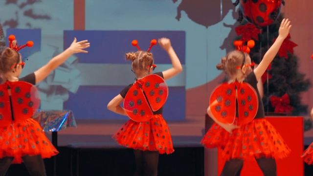 Песня-Танец "Божие коровки". Отрывок из мюзикла "Муха-Цокотуха, Новогодняя История".