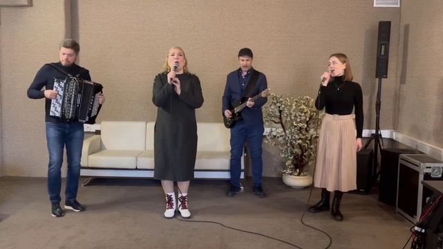 Людмила Николаева. Золотая листва.