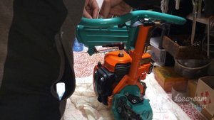 Заводим и пилим старой пилой СССР, (УРАЛ 2 Электрон!)