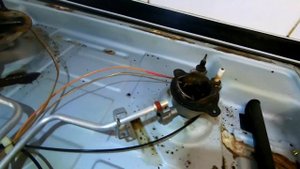 Самсунг, варочная поверхность, утечка газа в плите.?