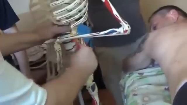 Анатомия на занятии первого курса "Классический массаж" смотреть онлайн