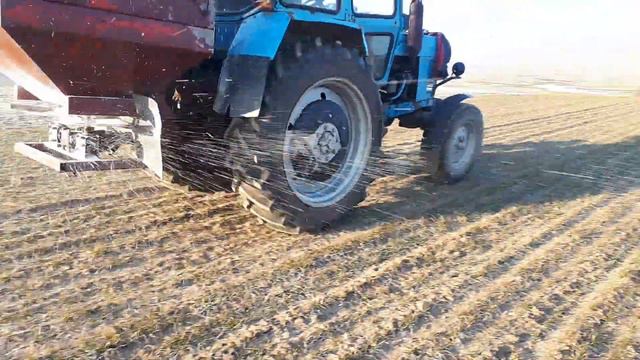 21 березня 2021 р. Перше підживлення озимої пшениці 150 ц/га Аміачної селітри. смотреть онлайн